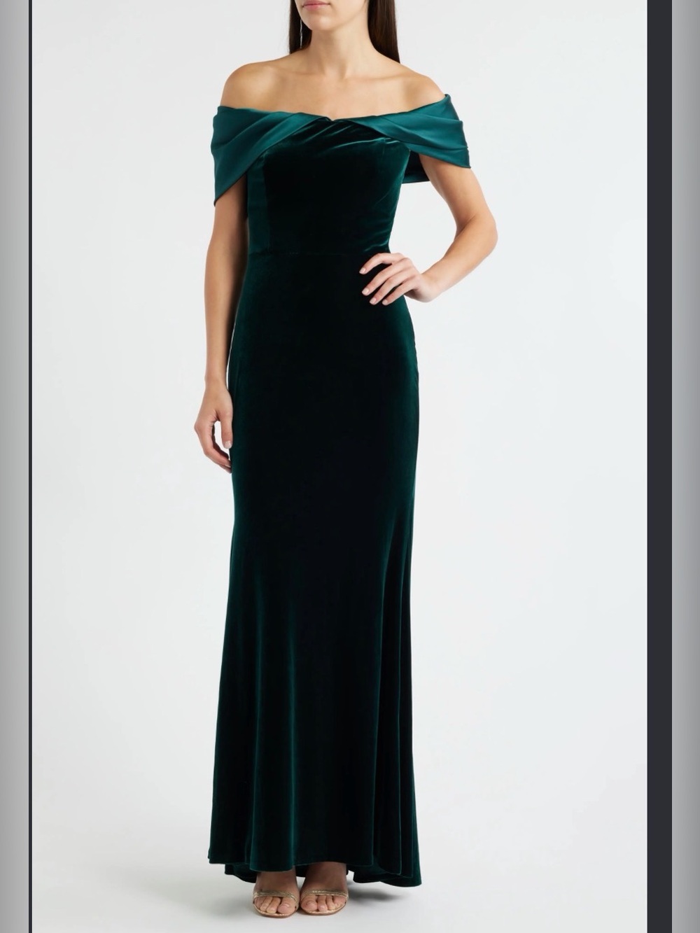 NWT Eliza J Green Off-the-Shoulder Velvet/ Satin Mermaid Gown Size 14